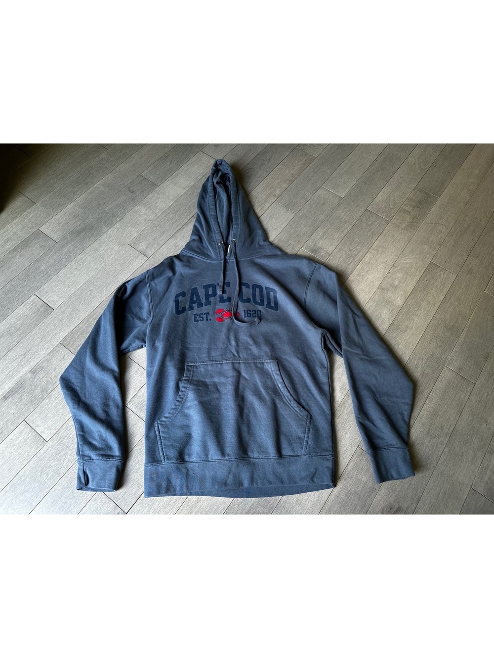 Men’s Cape Cod Navy Blue Hoodie with Front Pocket and Hood sweatshirt small